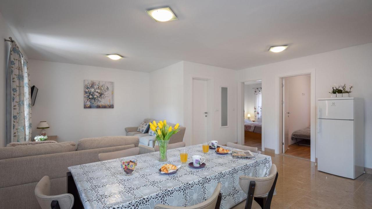 Luxury Stone Villa Nevija 2022 Private Villa ミルナ 部屋 写真