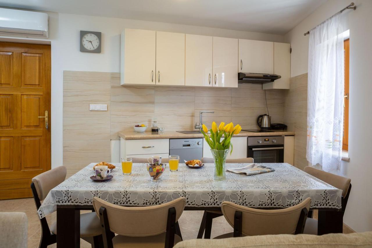Luxury Stone Villa Nevija 2022 Private Villa ミルナ エクステリア 写真