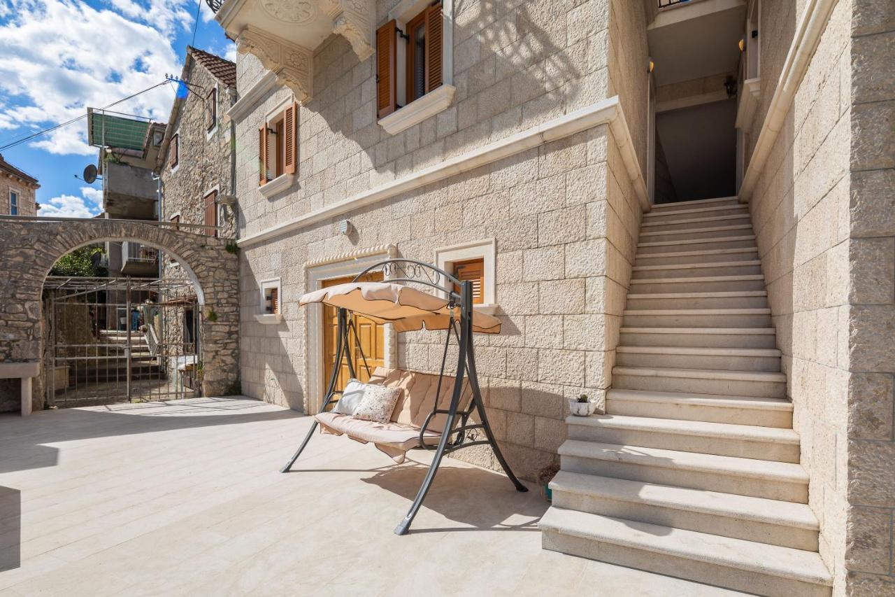 Luxury Stone Villa Nevija 2022 Private Villa ミルナ エクステリア 写真