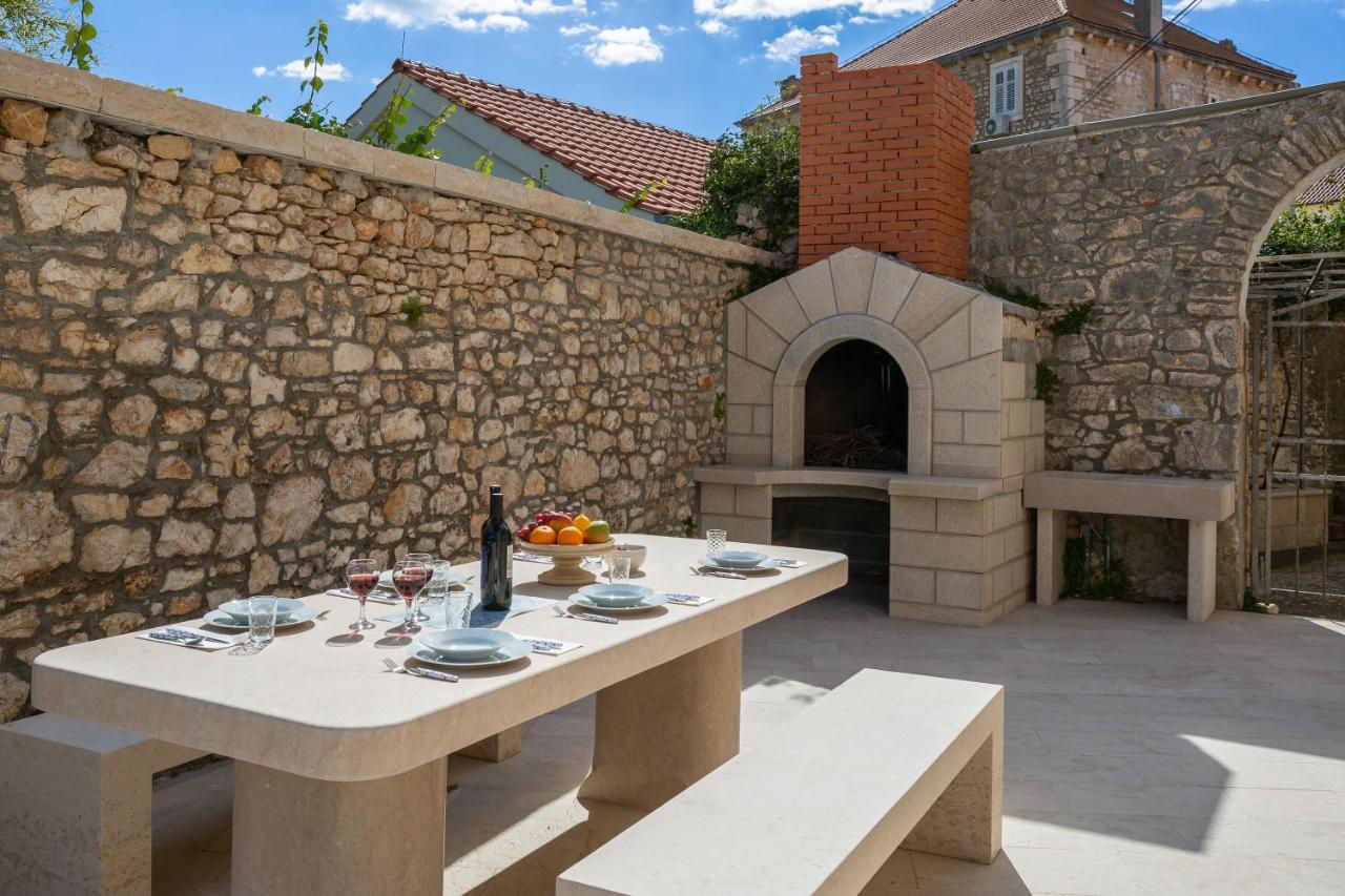 Luxury Stone Villa Nevija 2022 Private Villa ミルナ エクステリア 写真