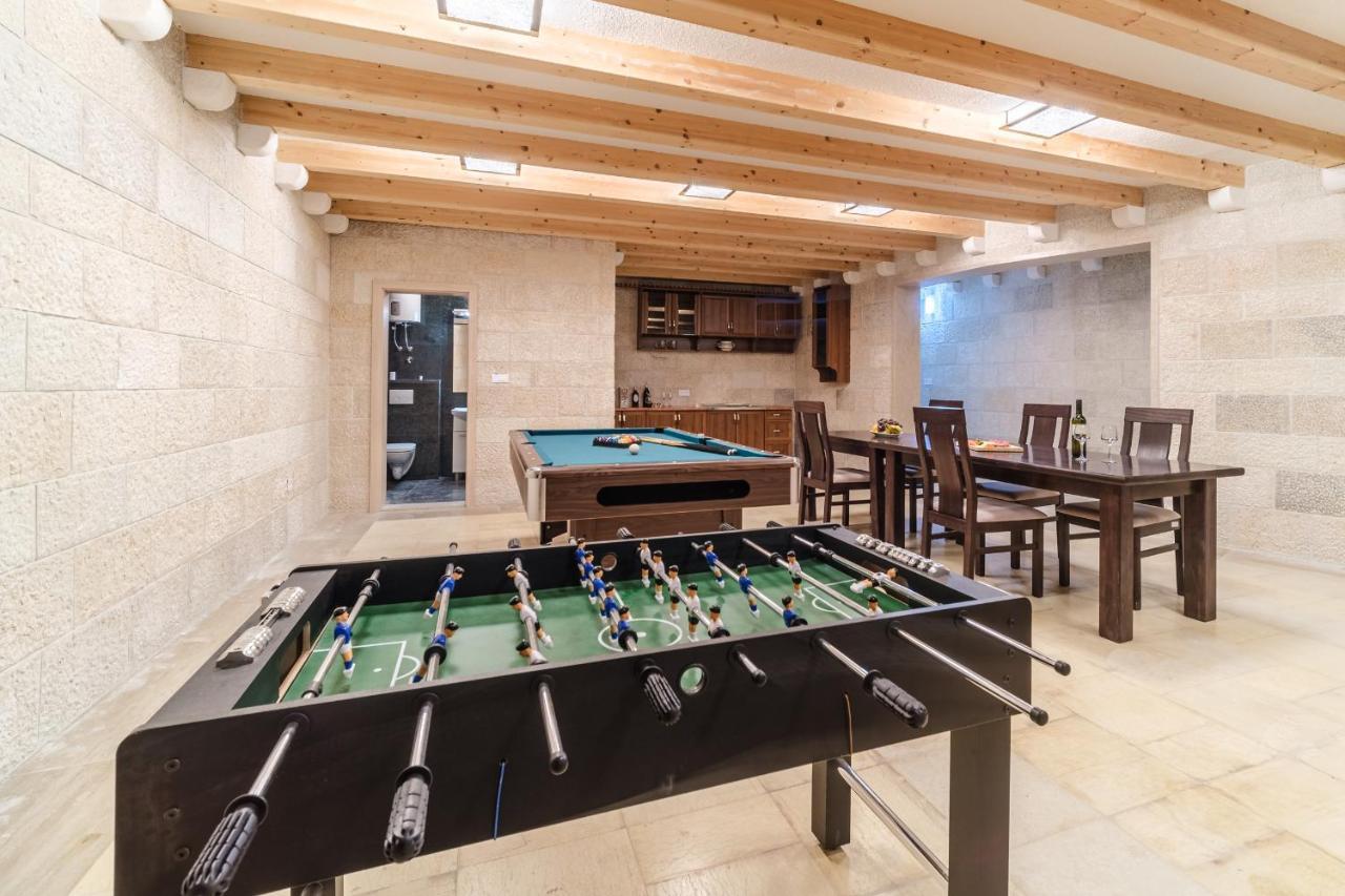 Luxury Stone Villa Nevija 2022 Private Villa ミルナ エクステリア 写真