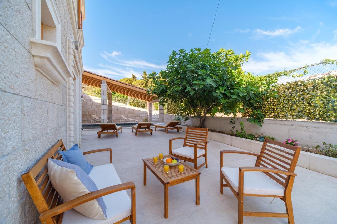 Luxury Stone Villa Nevija 2022 Private Villa ミルナ エクステリア 写真