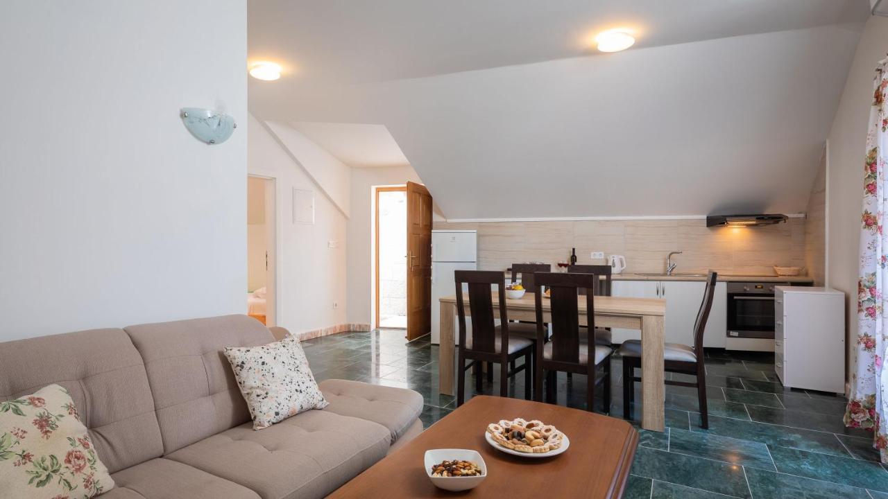 Luxury Stone Villa Nevija 2022 Private Villa ミルナ 部屋 写真